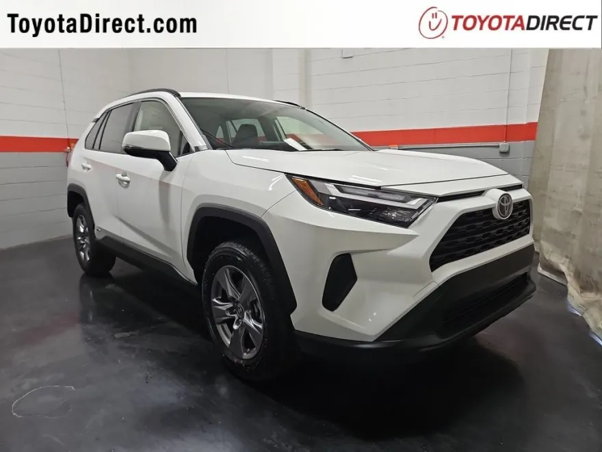 2025 Toyota RAV4 Hybrid XLE photo 1