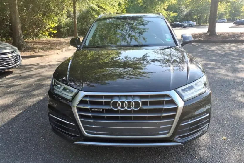 2018 Audi Q5 2.0T Premium Plus photo 1