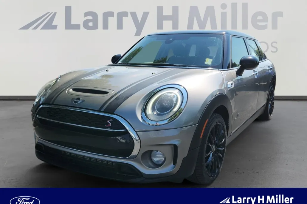 2019 Mini Clubman Base S ALL4 photo 1