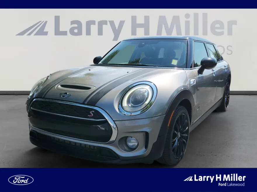 2019 Mini Clubman Base S ALL4 photo 1