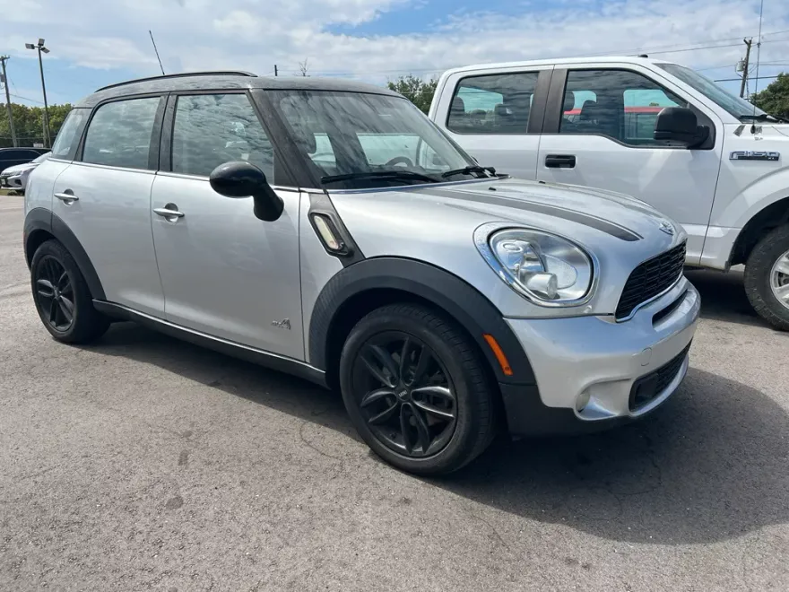 2014 Mini Countryman S ALL4 photo 1