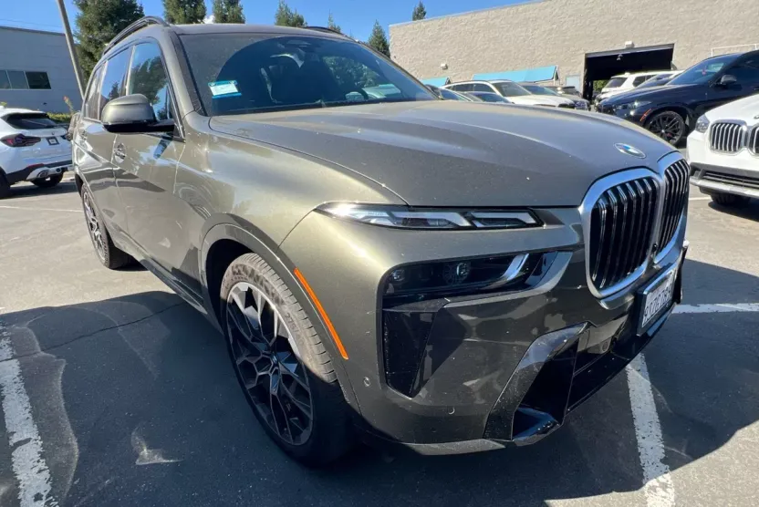 2025 Bmw X7 xDrive40i photo 1