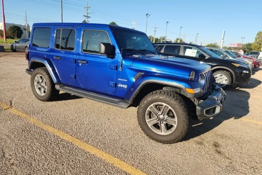 2018 Jeep Wrangler Unlimited Sahara photo 1