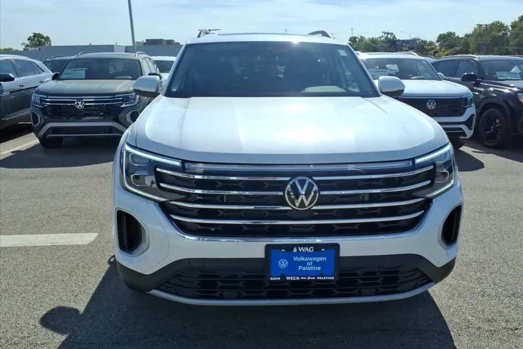 2026 Volkswagen Atlas SE Technology photo 1