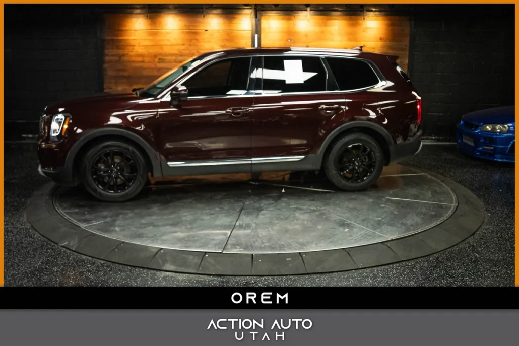 2021 Kia Telluride LX photo 1