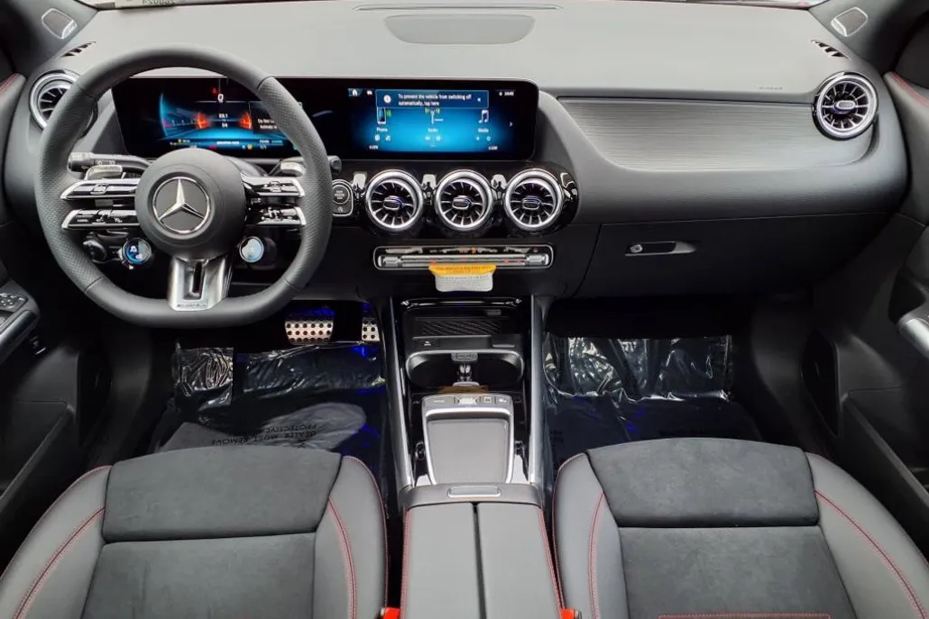 2026 Mercedes Benz GLA AMG 35 4MATIC photo 1