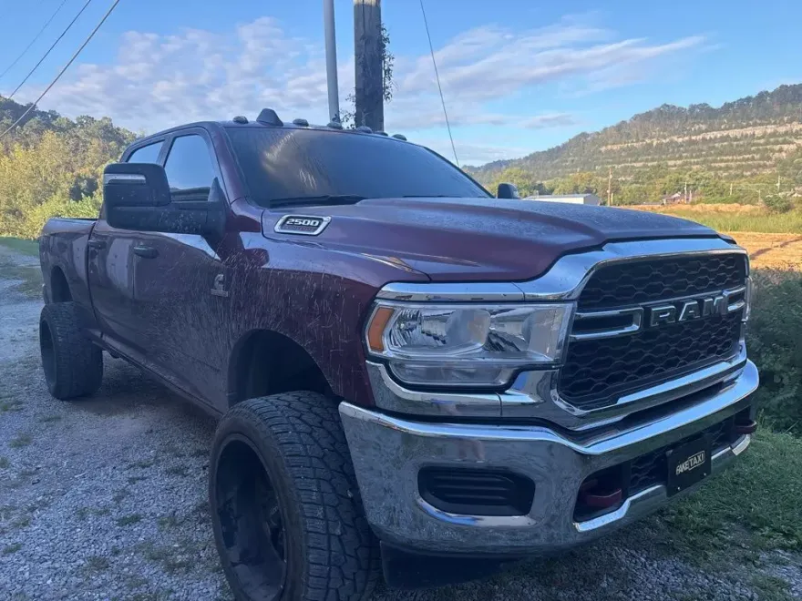2024 Ram 2500 Tradesman photo 1