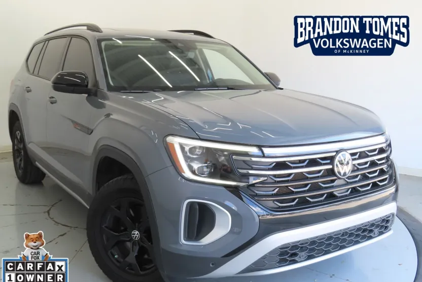 2024 Volkswagen Atlas Peak Edition SEL photo 1