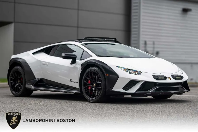 2023 Lamborghini Huracan Sterrato photo 1