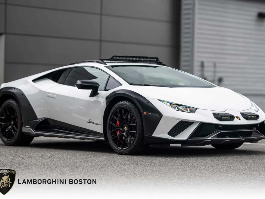 2023 Lamborghini Huracan Sterrato photo 1