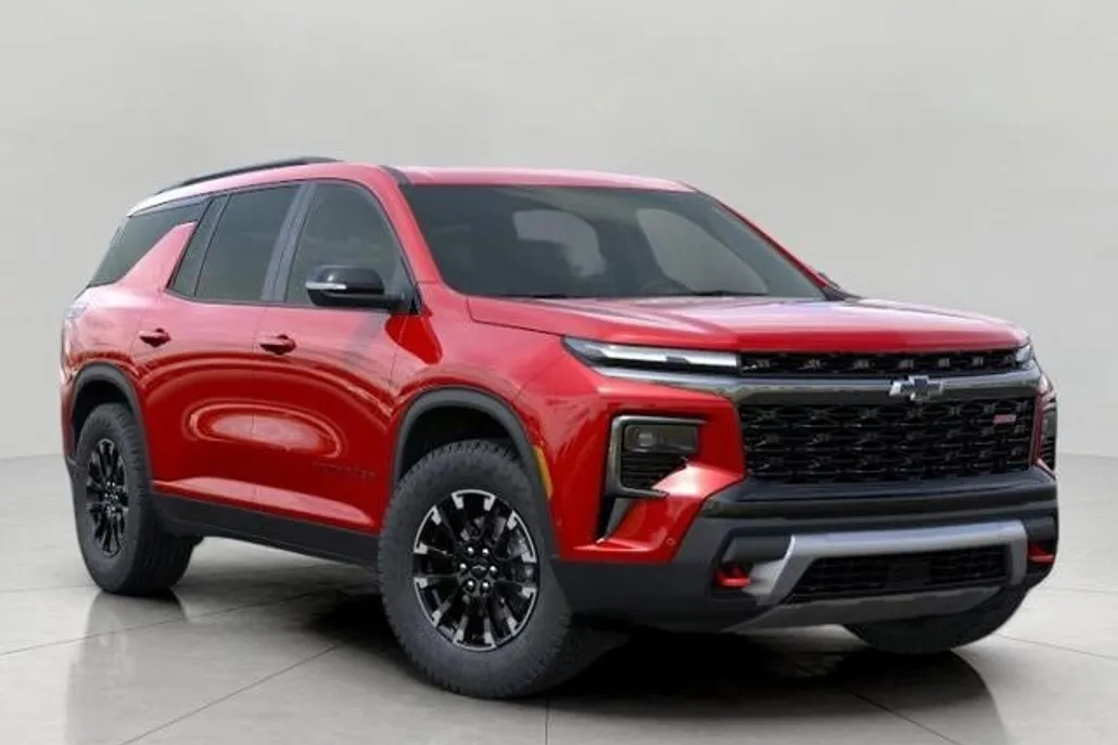 2026 Chevrolet Traverse Z71 photo 1