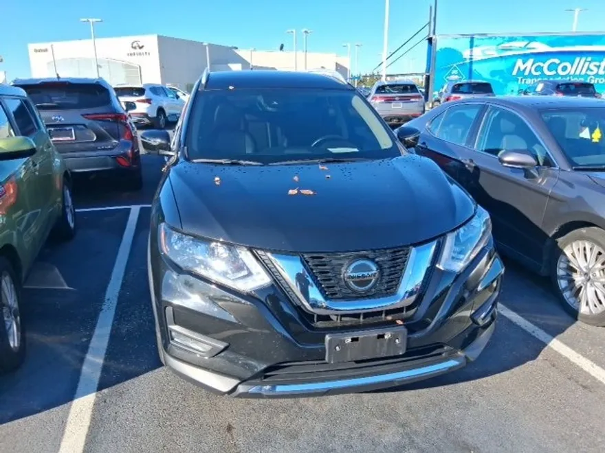 2018 Nissan Rogue SL photo 1