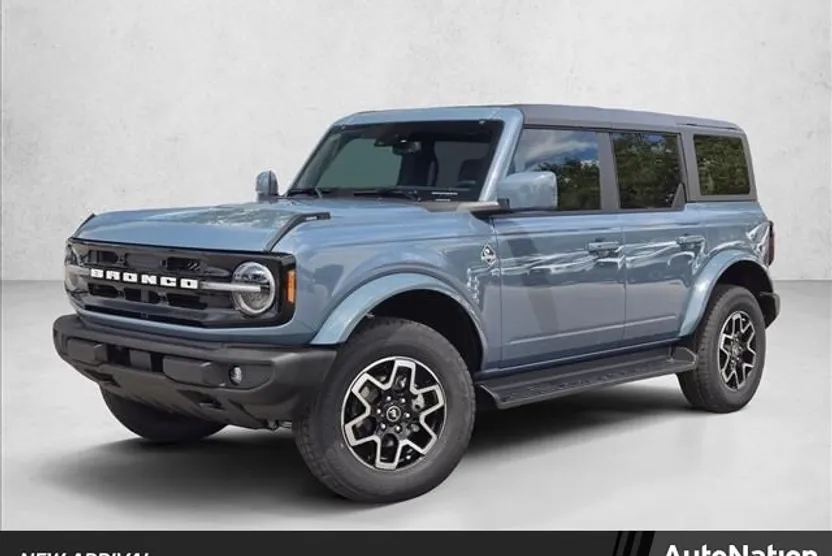 2025 Ford Bronco Outer Banks photo 1