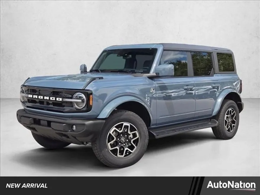 2025 Ford Bronco Outer Banks photo 1
