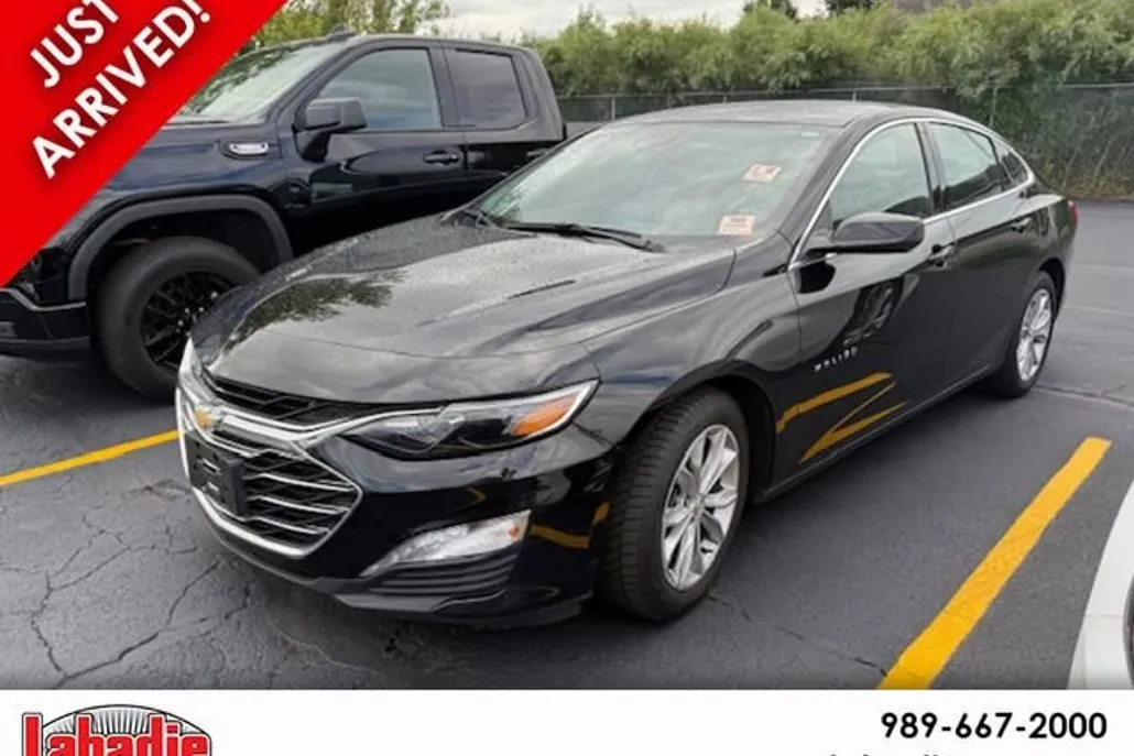 2023 Chevrolet Malibu 1LT photo 1