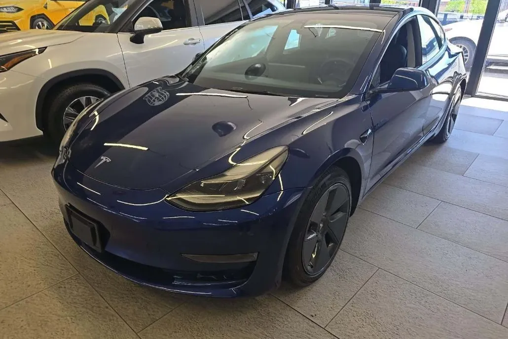 2022 Tesla Model 3 photo 1