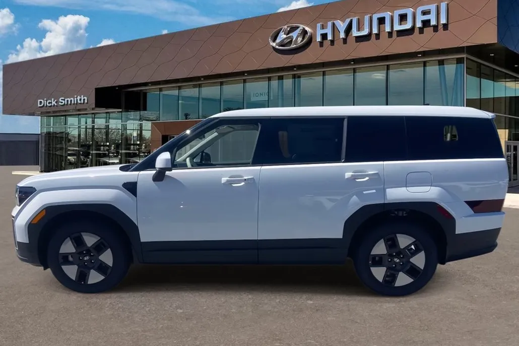 2026 Hyundai Santa Fe SE photo 1