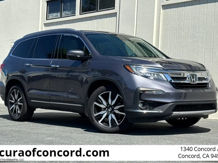 2022 Honda Pilot Touring photo 1