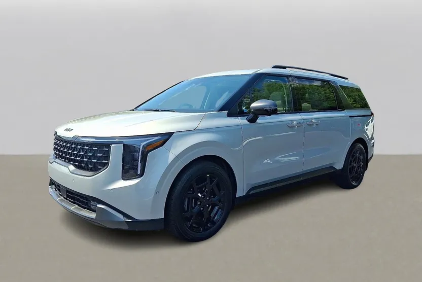 2026 Kia Carnival SX photo 1