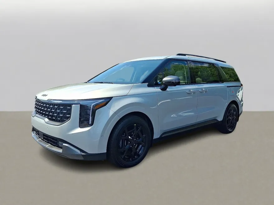 2026 Kia Carnival SX photo 1
