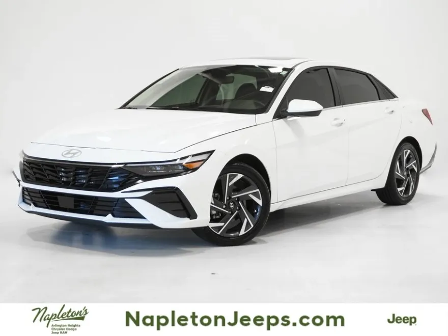 2025 Hyundai Elantra SEL Convenience photo 1