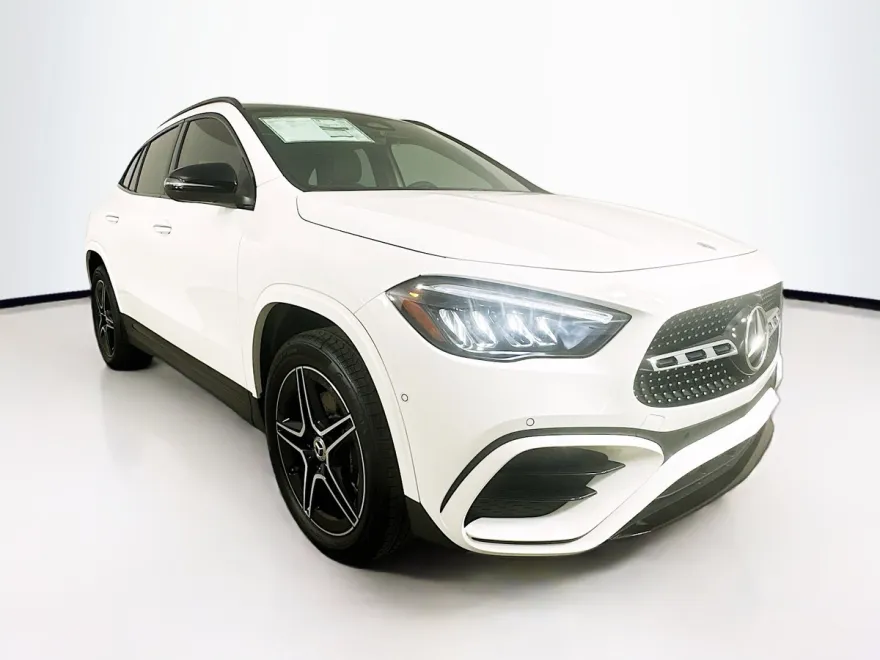 2025 Mercedes Benz GLA 250 4MATIC photo 1