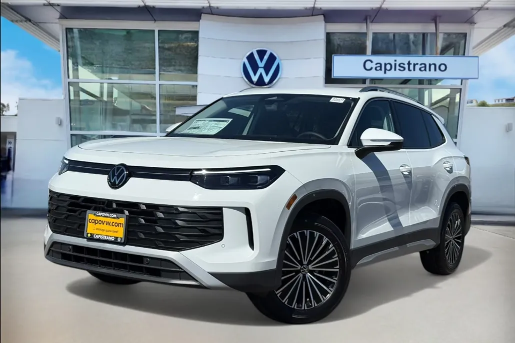 2025 Volkswagen Tiguan S photo 1