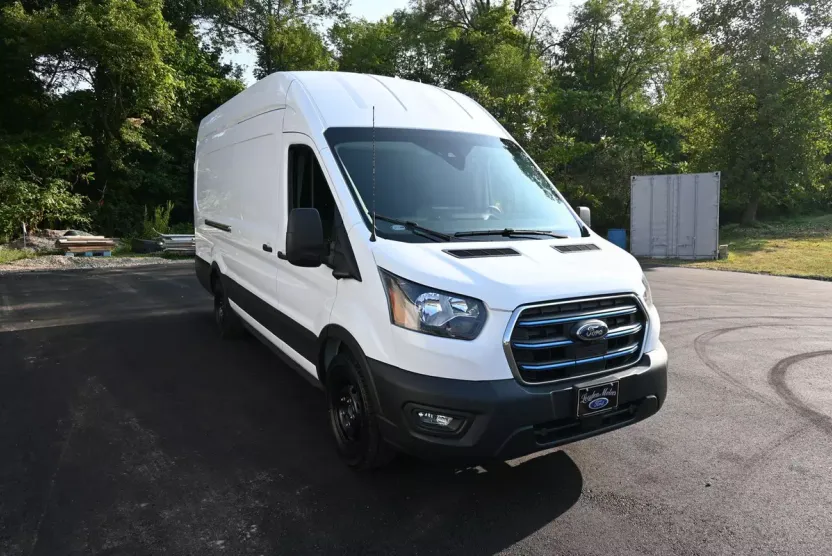 2022 Ford Transit photo 1