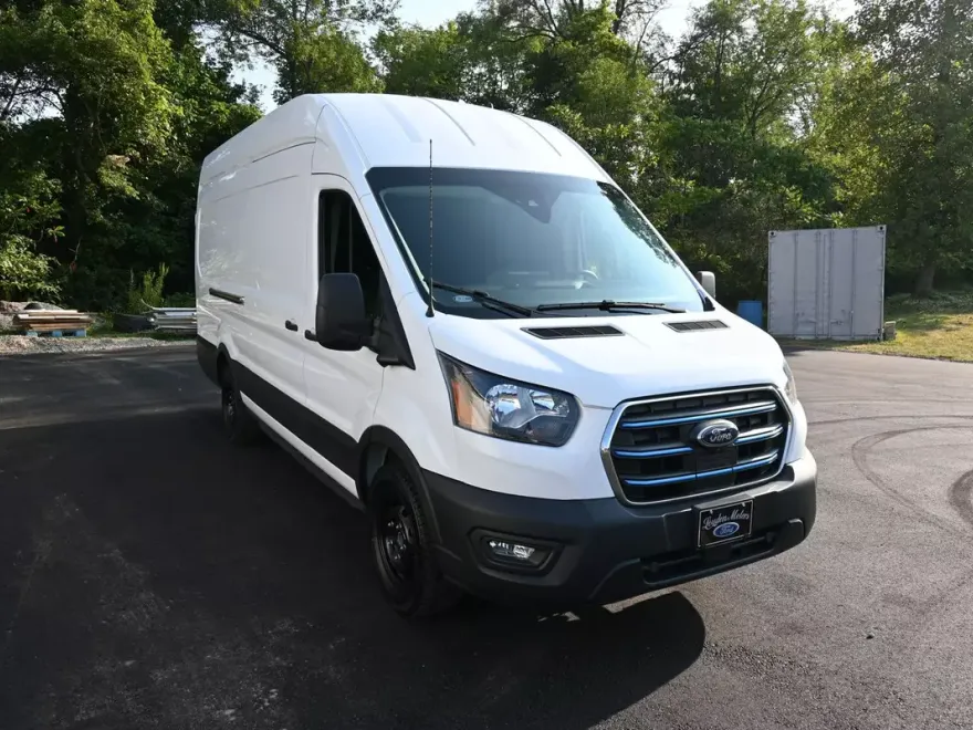 2022 Ford Transit photo 1