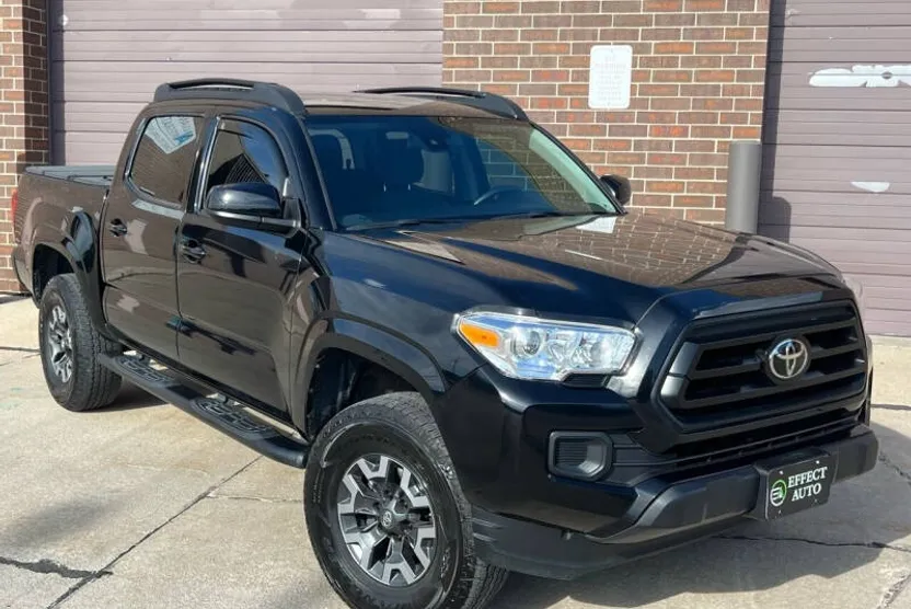 2021 Toyota Tacoma SR V6 photo 1