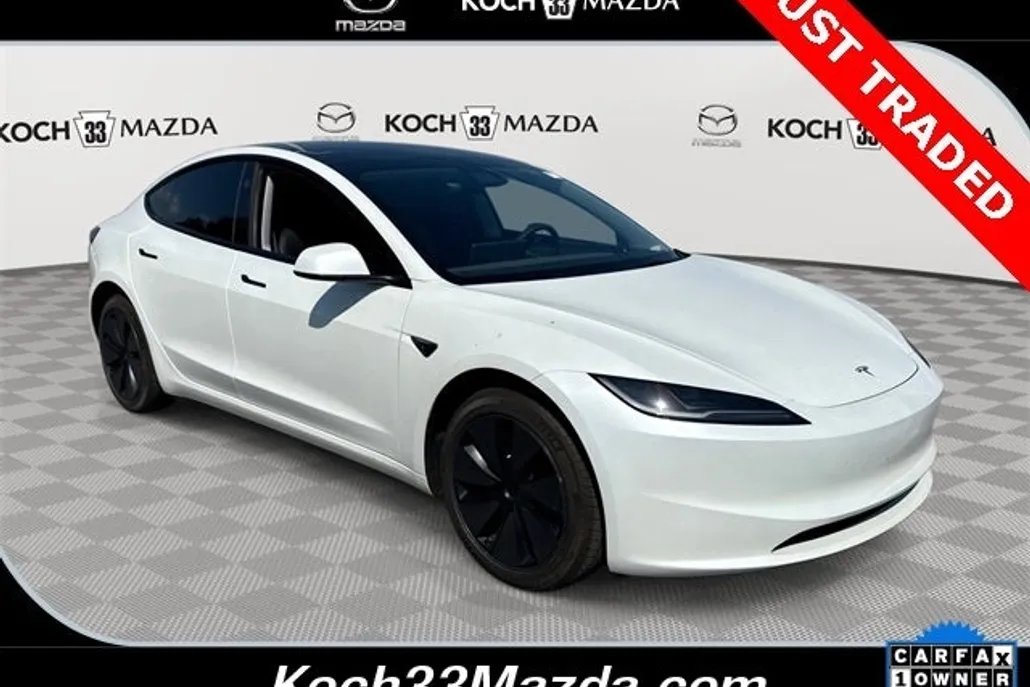 2024 Tesla Model 3 photo 1