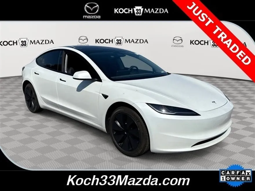 2024 Tesla Model 3 photo 1