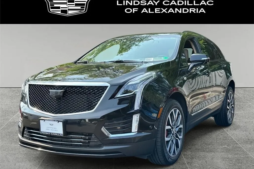 2022 Cadillac XT5 Sport photo 1