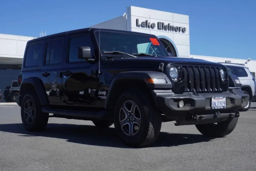 2019 Jeep Wrangler Sport S photo 1
