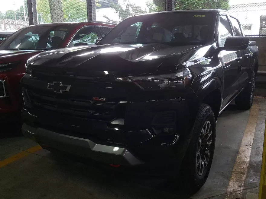 2026 Chevrolet Colorado Z71 photo 1
