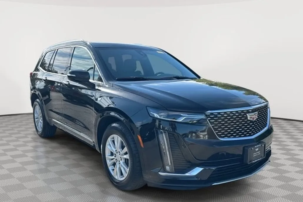 2024 Cadillac XT6 Luxury photo 1
