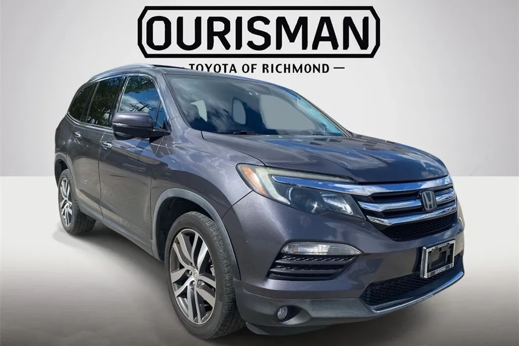 2018 Honda Pilot Touring photo 1