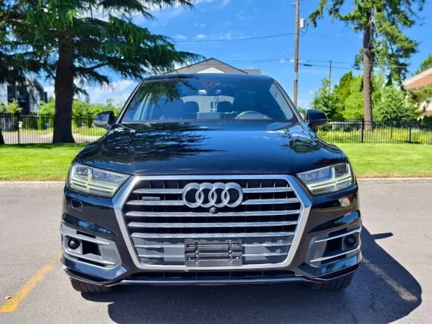 2017 Audi Q7 3.0T Prestige photo 1