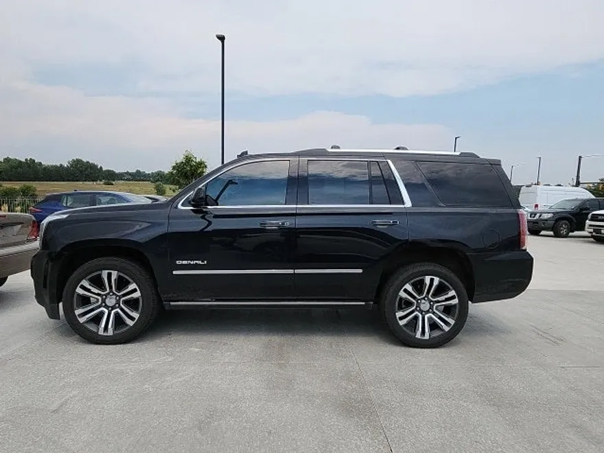 2019 Gmc Yukon Denali photo 1