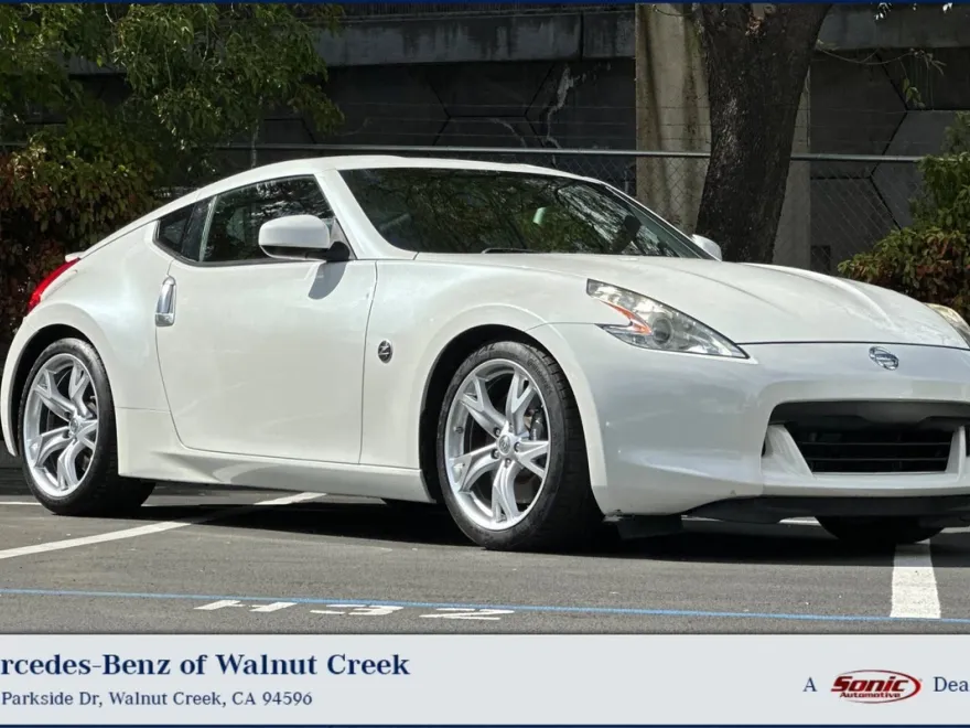2009 Nissan 370Z Sport photo 1