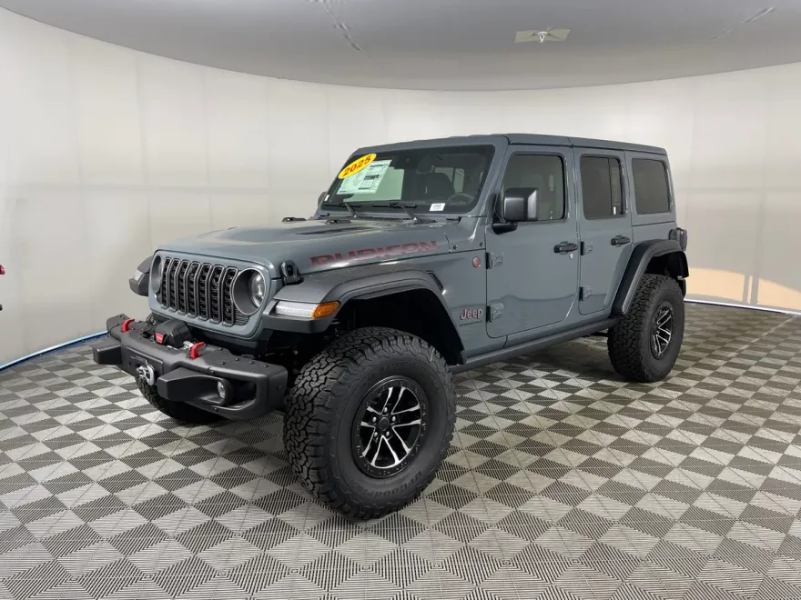 2025 Jeep Wrangler Rubicon photo 1