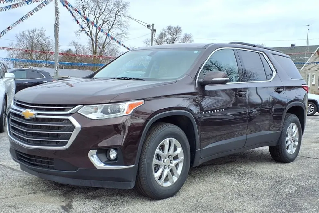 2021 Chevrolet Traverse Leather photo 1