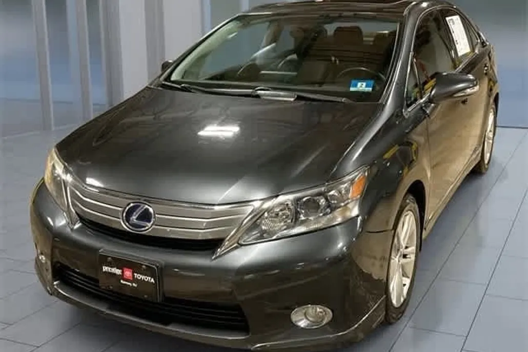 2011 Lexus HS 250h photo 1