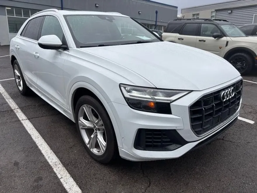 2019 Audi Q8 Premium Plus photo 1