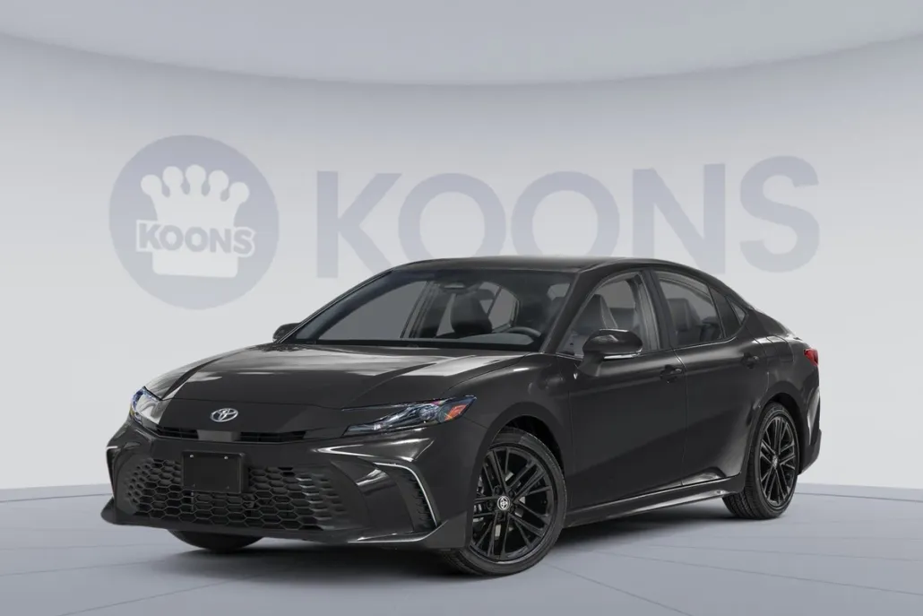 2026 Toyota Camry SE photo 1