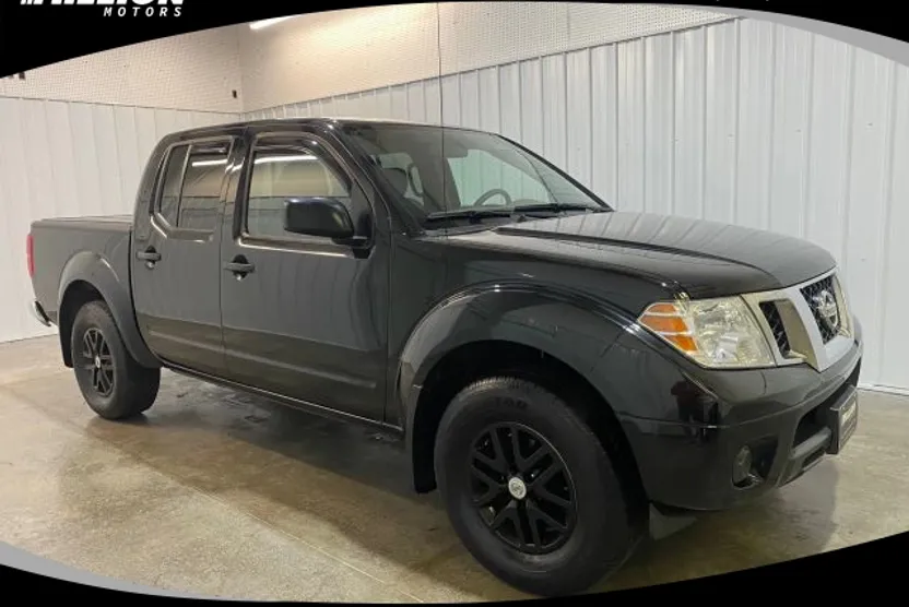 2019 Nissan Frontier Crew Cab SV photo 1