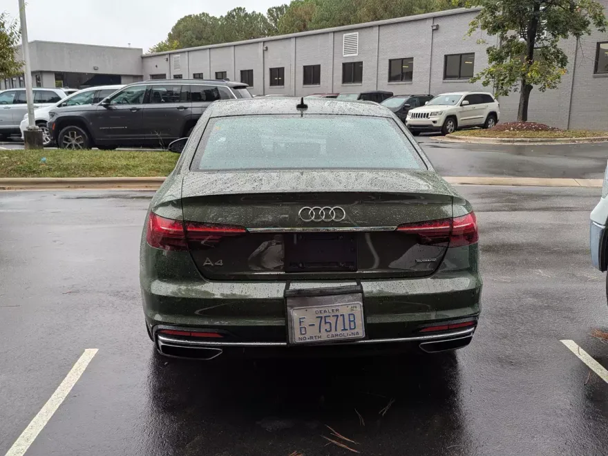 2024 Audi A4 S line Premium Plus 45 TFSI Quattro photo 1
