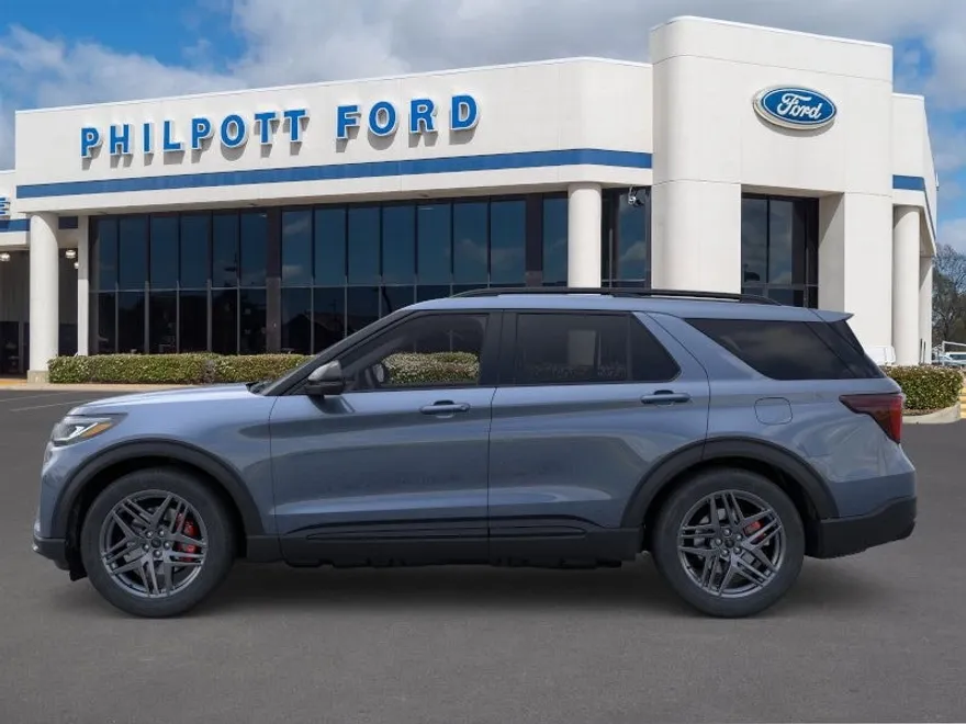 2025 Ford Explorer ST photo 1