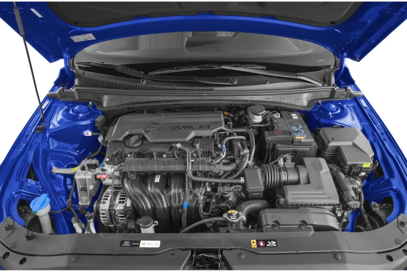 2026 Hyundai Elantra photo 1