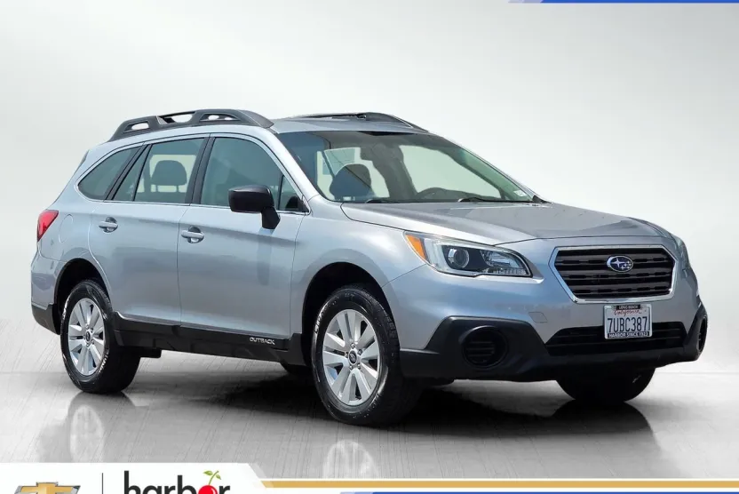 2017 Subaru Outback 2.5i photo 1